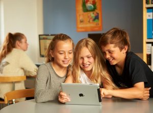 Tre tips till dig som vill arbeta mer digitalt på en skola som inte är 1:1 3