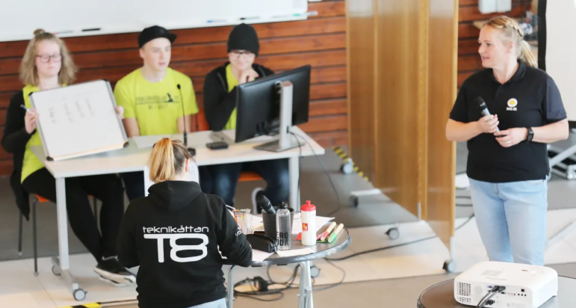 Teknikåttan fortsätter inspirera till teknik och naturvetenskap 25 Teknikåttan fortsätter inspirera till teknik och naturvetenskap
