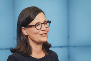 Anna Ekström deltar vid digitalt OECD-möte om hur pandemin har påverkat skolan