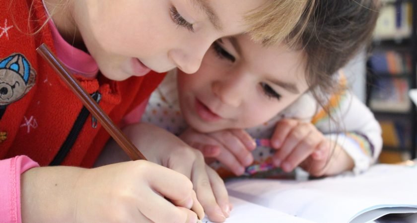 Förskolenämnden återkallar godkännande för fristående förskola 28 Förskolenämnden återkallar godkännande för fristående förskola