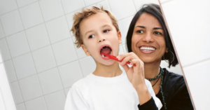 Barns tandhälsa i fokus på Fluortantens dag