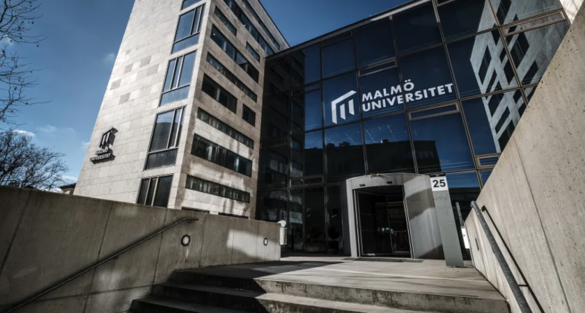 Institutionen för kriminologi och Polisområde Malmö förlänger samarbete 77 Institutionen för kriminologi och Polisområde Malmö förlänger samarbete