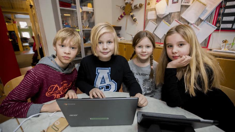 Skolan viktigaste informationskällan om coronapandemin för barn i Sverige