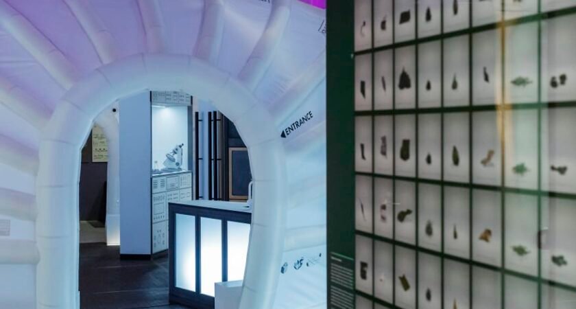 Tekniska öppnar – digital pressvisning av nya utställningarna Moving to Mars och Antropocen 5 Tekniska öppnar – digital pressvisning av nya utställningarna Moving to Mars och Antropocen