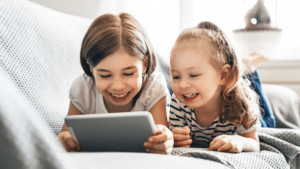 Digital utbildningsplattform för barn växer rekordsnabbt – svenska Zcooly tredubblar omsättningen