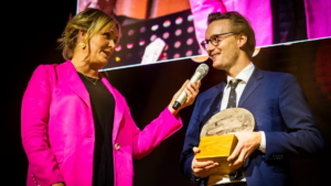 Skolons vd Oliver Lundgren prisas som Årets unga entreprenör på Guldeken