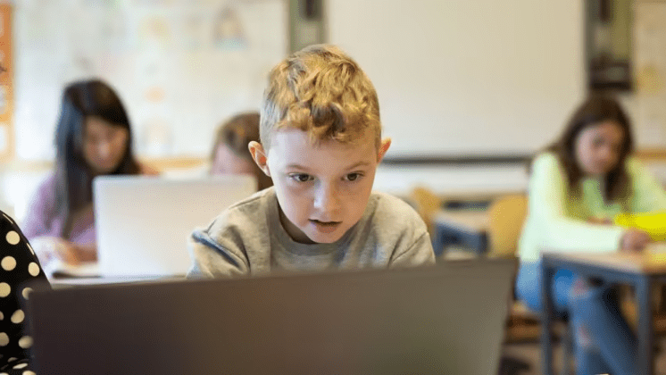 Kumlaby skola får Eu-medel för ett projekt om digitalisering