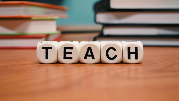 Stort tryck på populär utbildning – 450 vill bli lärare