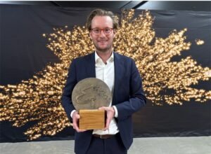 Skolon får priset som Bästa Blekingeföretag på Guldekengalan Skolon får priset som Bästa Blekingeföretag på Guldekengalan