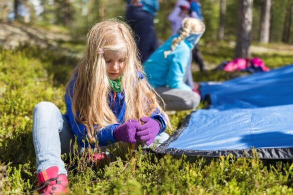 Friluftsfrämjandet: Inför obligatoriska friluftsdagar i skolan