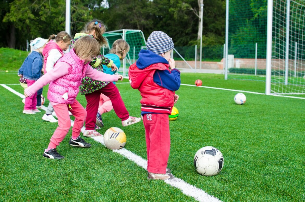 Ronneby kommun utökar tiden i förskolan från 15 till 20 timmar i veckan!