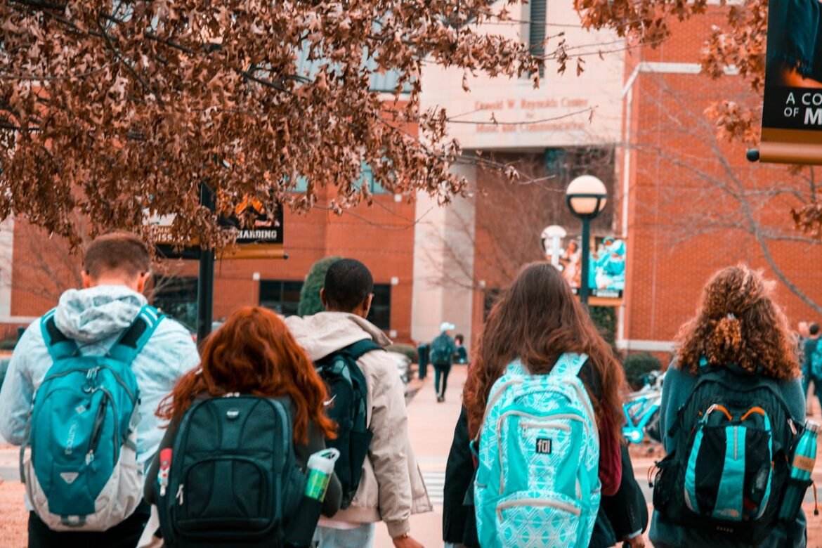 Expertlista för skolan från Linköpings universitet