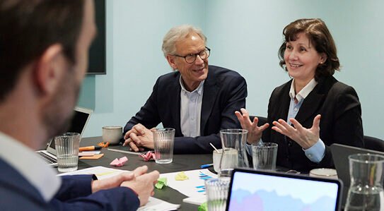 Kommuner behöver ta ett större ansvar för kvaliteten i komvux på entreprenad