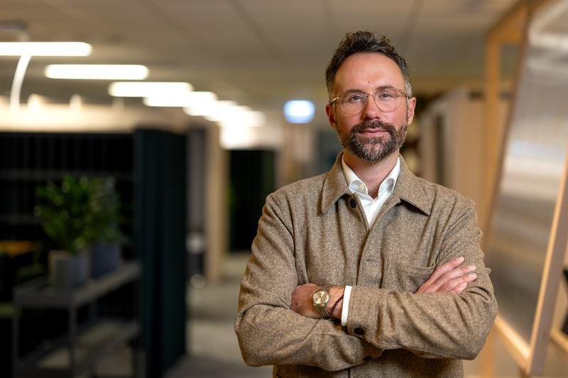 847d819b10efce2a 800x800ar