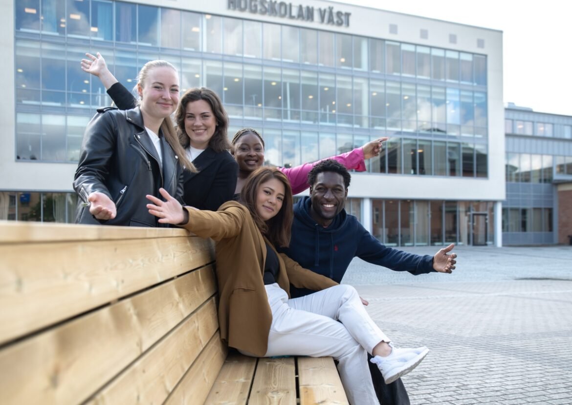5 300 studenter antagna till Högskolan Väst