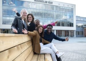 5 300 studenter antagna till Högskolan Väst